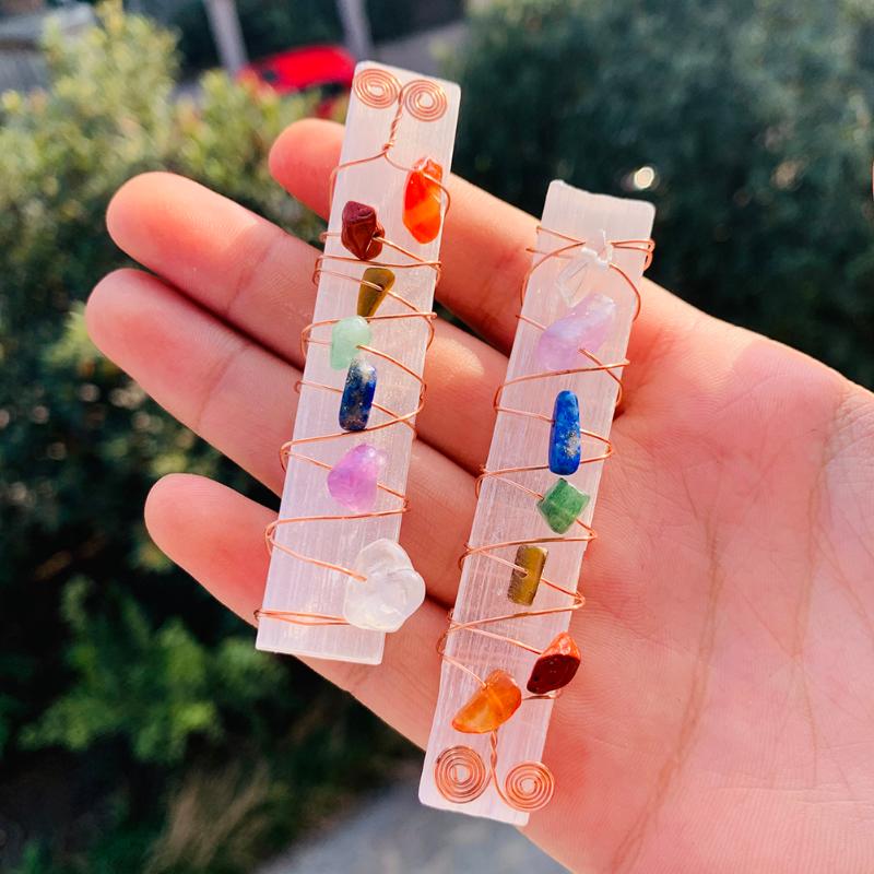 Charms Natural Crystal Column Crushed Stone Gold Thread Winding Seven Chakra Energy Pendant DIY Necklace Accessories Ornaments, Bronze;silver
Charms Natural Crystal Column Crushed Stone Gold Thread Winding Seven Chakra Energy Pendant DIY Necklace Accessories Ornaments, Bronze;silver