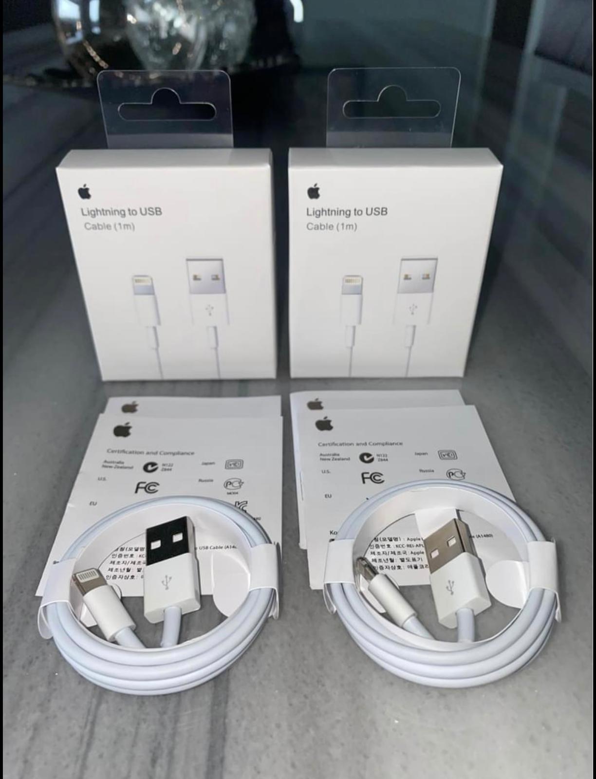 100Pcs 6 generations Original OEM quality Cables 1m/3ft 2M/6ft USB Data Sync Charge Cable With Package
100Pcs 6 generations Original OEM quality Cables 1m/3ft 2M/6ft USB Data Sync Charge Cable With Package