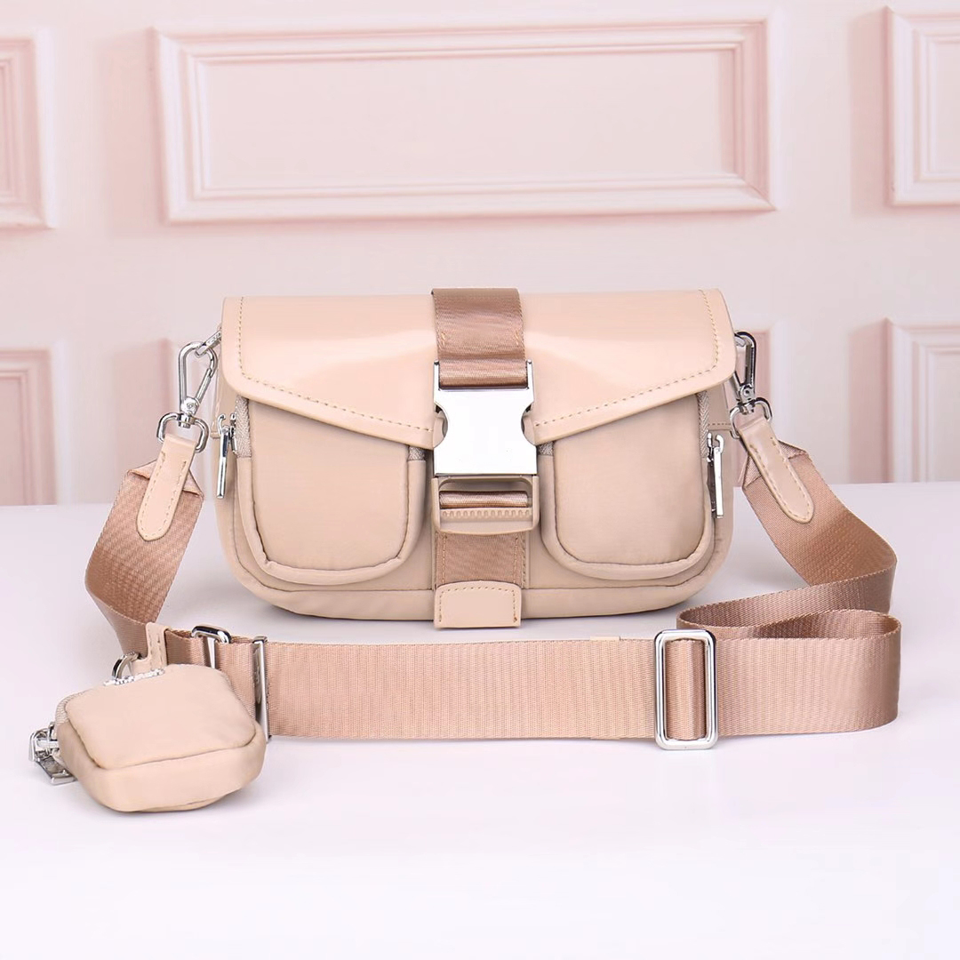 Designer Crossbody bag women shoulder bags classic smooth cowhide flip cover messenger bag men Fashion satchel Multi Pochette with wallet coin purse key case, Extra shipping(not for sale)
Designer Crossbody bag women shoulder bags classic smooth cowhide flip cover messenger bag men Fashion satchel Multi Pochette with wallet coin purse key case, Extra shipping(not for sale)