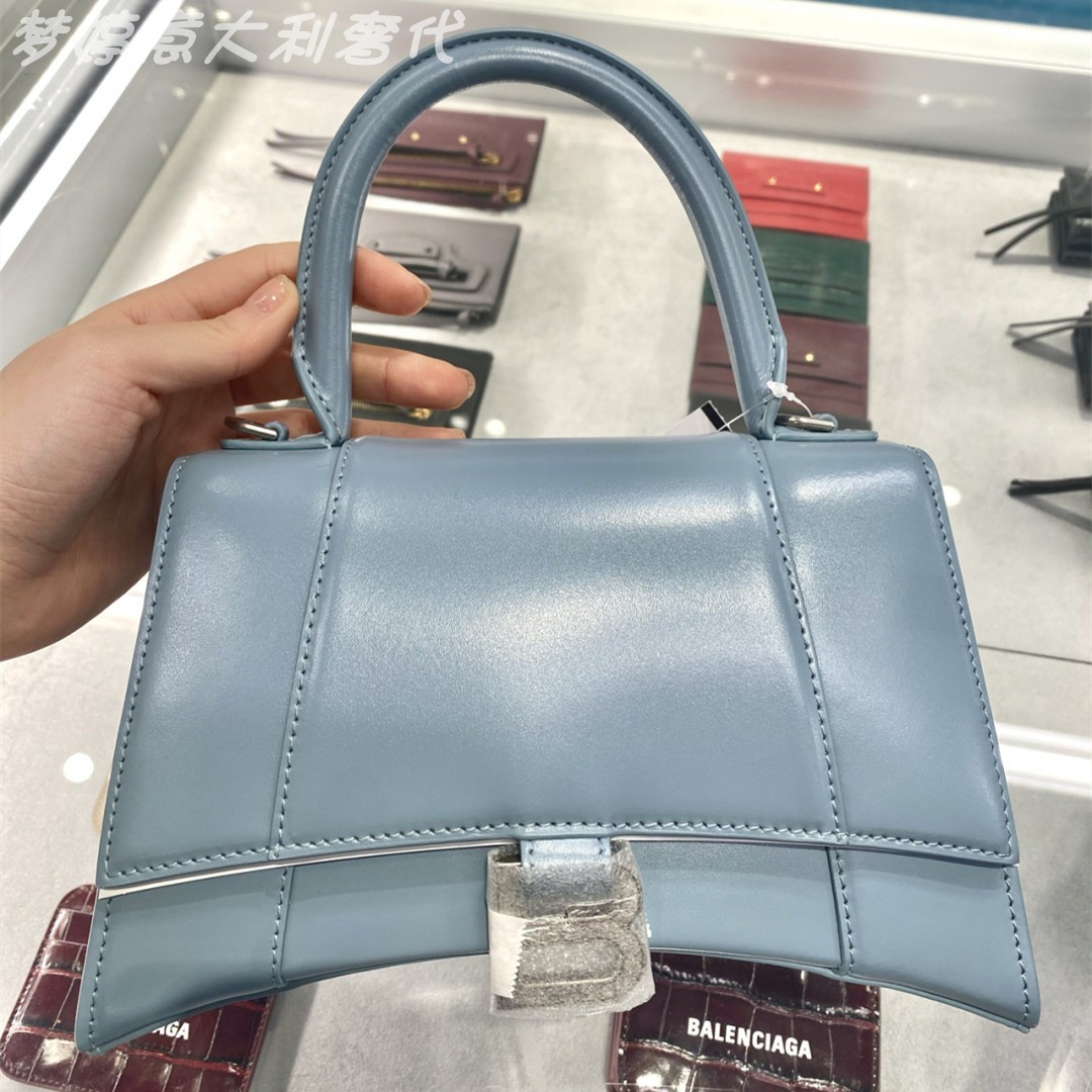 Designer Handbags Luxurys Balencaiga Hourglass Crocodile Embossed One Shoulder Messenger Bag Cj
Designer Handbags Luxurys Balencaiga Hourglass Crocodile Embossed One Shoulder Messenger Bag Cj