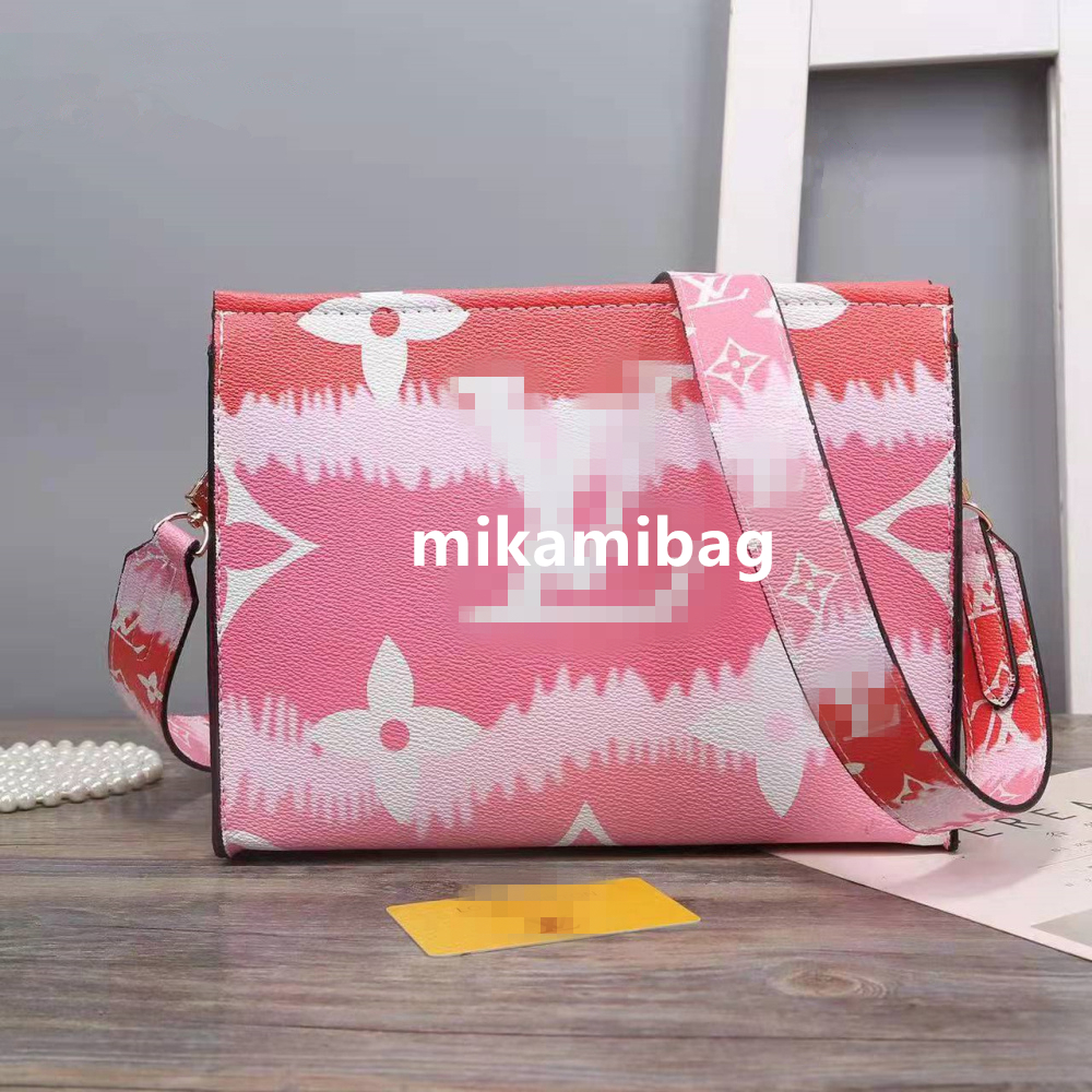 Top Quality New Hand bag Travel Toiletry Pouch 25cm Protection Makeup Clutch Women Leather Waterproof Cosmetic Bags For Women With Dust Loui
Top Quality New Hand bag Travel Toiletry Pouch 25cm Protection Makeup Clutch Women Leather Waterproof Cosmetic Bags For Women With Dust Loui