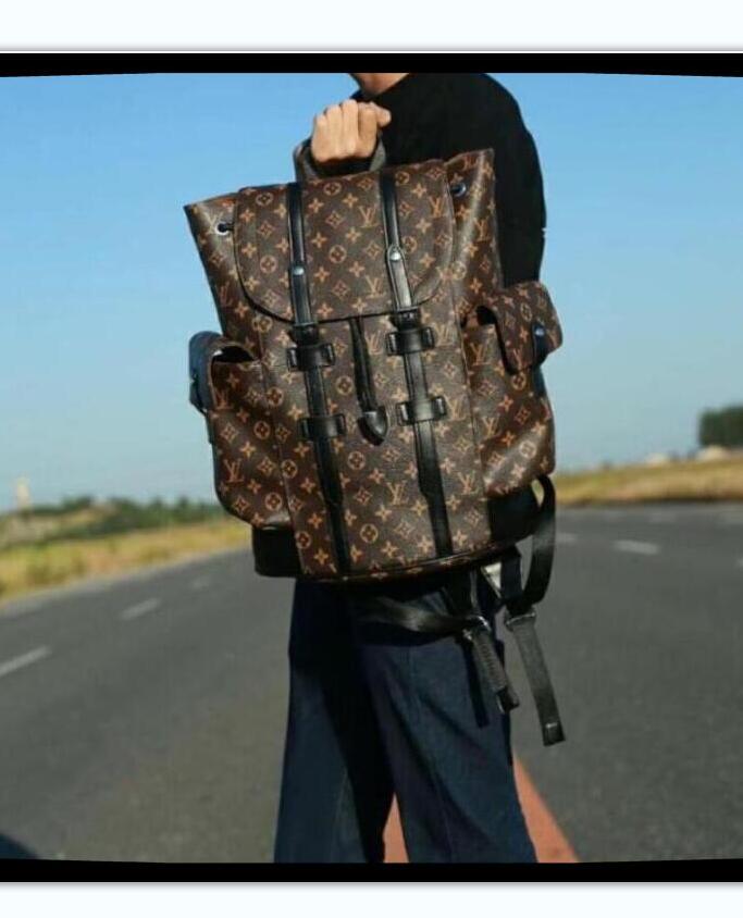1-0 LV LOUIS 1 VITTON CHRISTOPHER men travel backpacks leat shoulder bag women Backpack designers handbag school bags satchel bag, Golden;silver
1-0 LV LOUIS 1 VITTON CHRISTOPHER men travel backpacks leat shoulder bag women Backpack designers handbag school bags satchel bag, Golden;silver