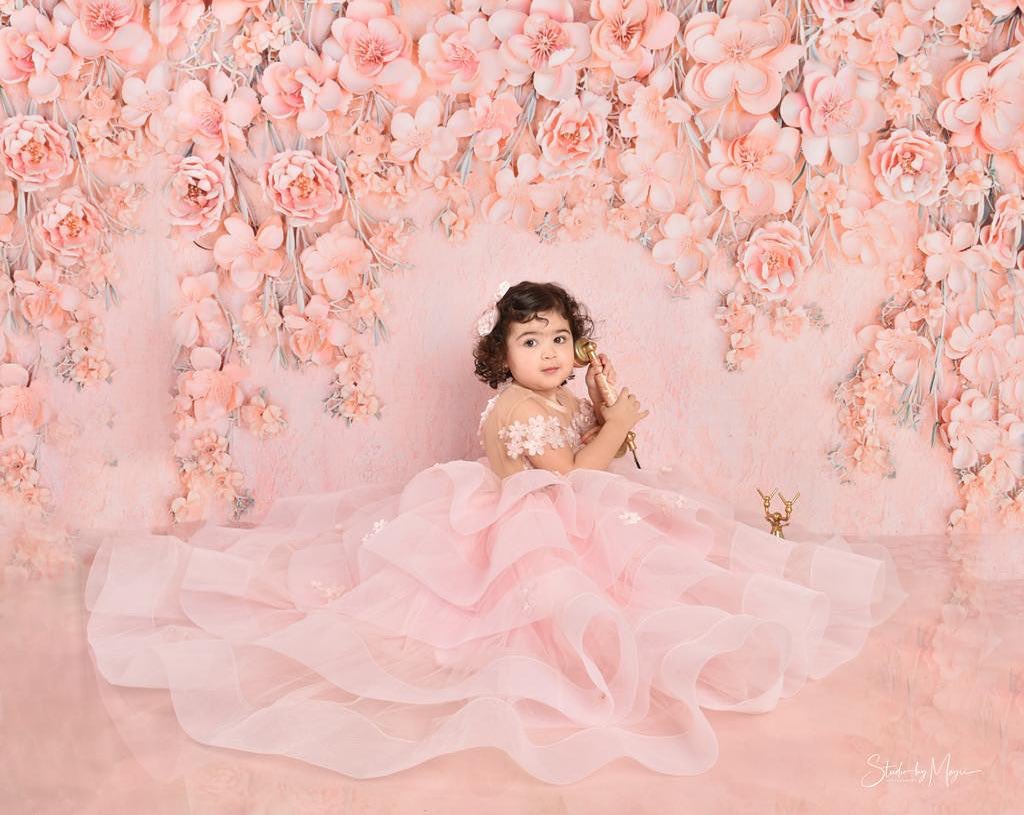 Pink Sheer Neck Flower Girl Dresses Pearls Ball Gown Tiers Tulle Lilttle Kids Birthday Pageant Weddding Gowns ZJ516