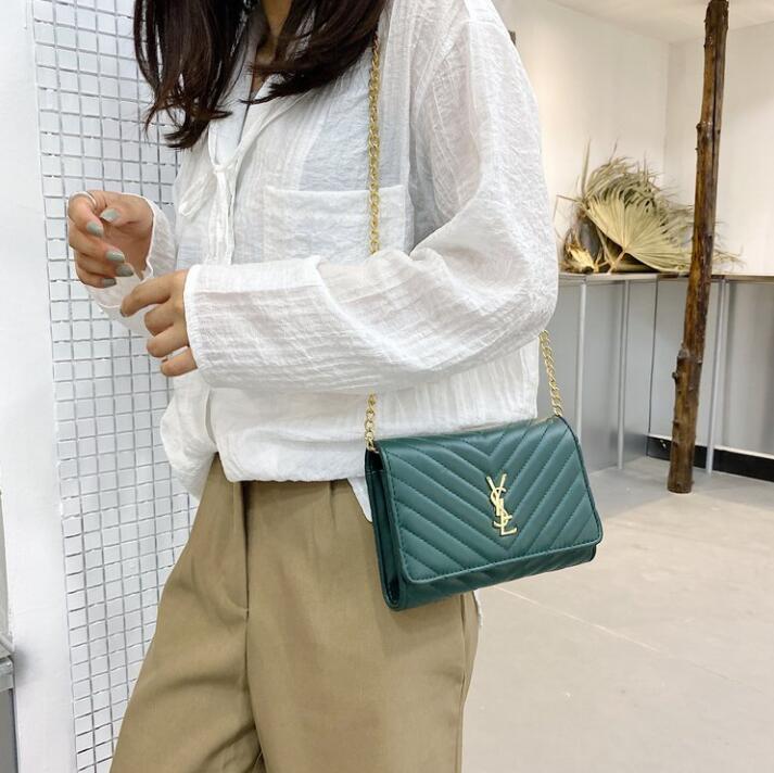 9882 Women Luxurys Designers Bags Crossbody High Quality Handbags Womens Purses Shoulder Shopping Totes Bag
9882 Women Luxurys Designers Bags Crossbody High Quality Handbags Womens Purses Shoulder Shopping Totes Bag
