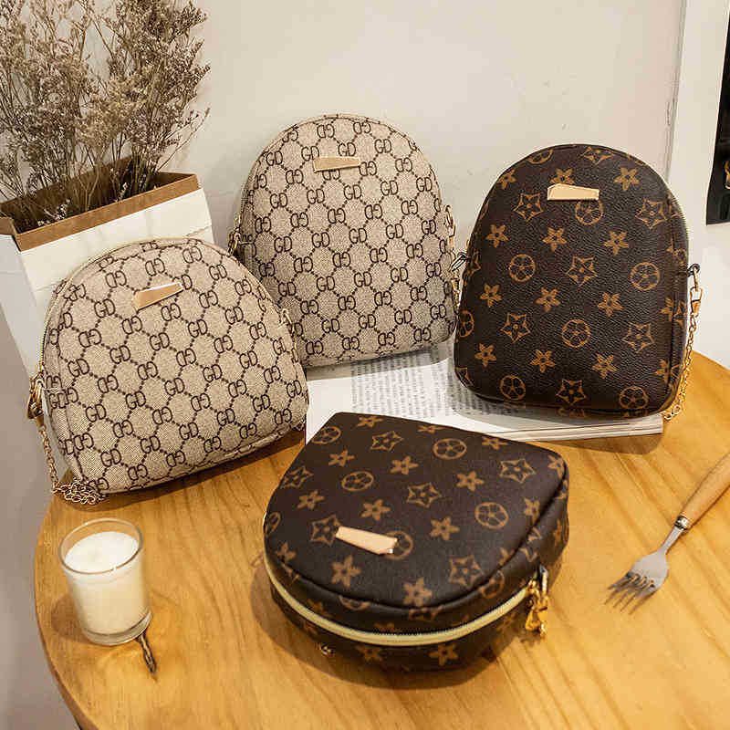 Classic wallet kid girl purse Fashion Handbags Luxurys Designers Crossbody chain mini bag children single shoulder purses kids slanting bags G688L70, White
Classic wallet kid girl purse Fashion Handbags Luxurys Designers Crossbody chain mini bag children single shoulder purses kids slanting bags G688L70, White