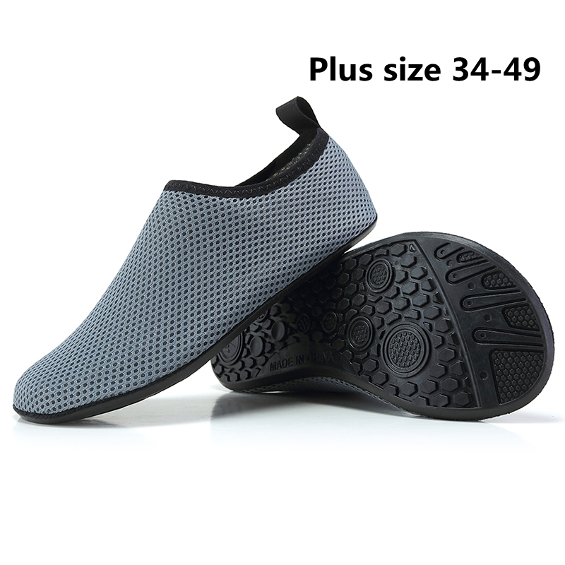 Plus Size 34-49 unisex Wading Shoe for Men Non-Slip Sea Underwater Aqua Socks Barefoot Summer woman Water Shoes Snorkeling
Plus Size 34-49 unisex Wading Shoe for Men Non-Slip Sea Underwater Aqua Socks Barefoot Summer woman Water Shoes Snorkeling