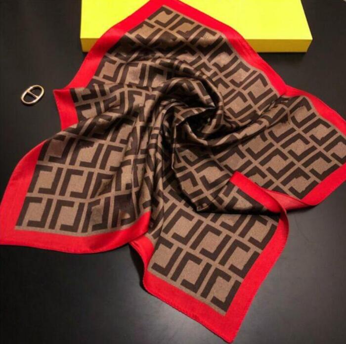 2021 Top designer woman Silk Scarf Fashion Letter Headband Small Variable Headscarf Accessories Activity Gift
2021 Top designer woman Silk Scarf Fashion Letter Headband Small Variable Headscarf Accessories Activity Gift