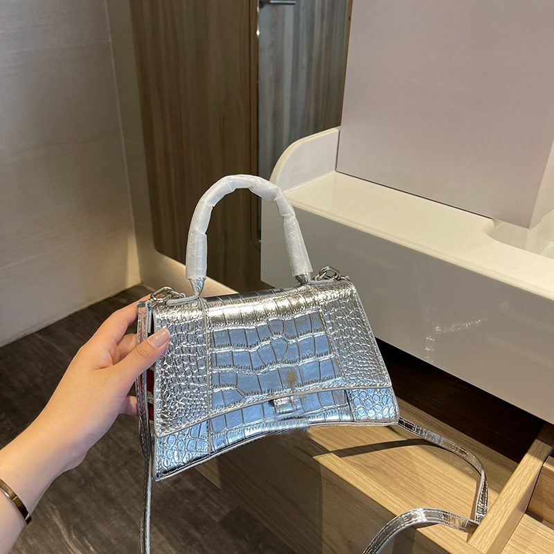 Designer Bags Hourglass Handbags fashion crossbody Women's tote Luxury pockets silver, Ivory
Designer Bags Hourglass Handbags fashion crossbody Women's tote Luxury pockets silver, Ivory