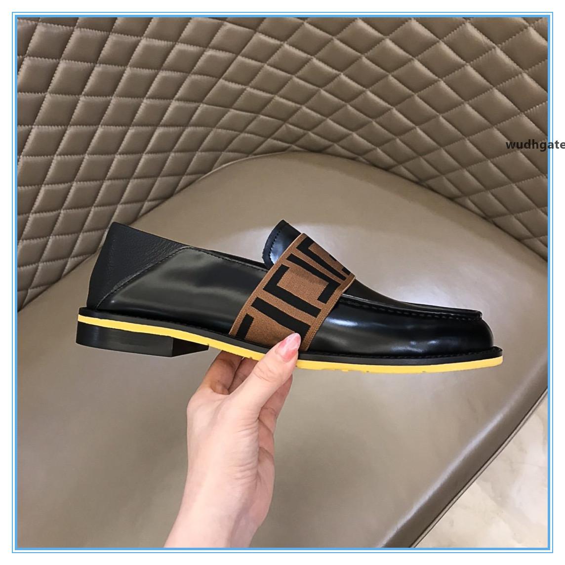 704 Mens Designers Shoe Beautiful Platform Casual Sneakers Luxury Designers Shoes Real Leather Solid Black Dress Shoe
704 Mens Designers Shoe Beautiful Platform Casual Sneakers Luxury Designers Shoes Real Leather Solid Black Dress Shoe
