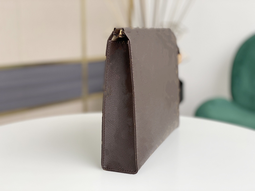 Classic 2021 High Quality Hand bags Travel Toiletry Pouch Protection Makeup Clutch Women Leather Waterproof Cosmetic Bag For With Dust Bao
Classic 2021 High Quality Hand bags Travel Toiletry Pouch Protection Makeup Clutch Women Leather Waterproof Cosmetic Bag For With Dust Bao