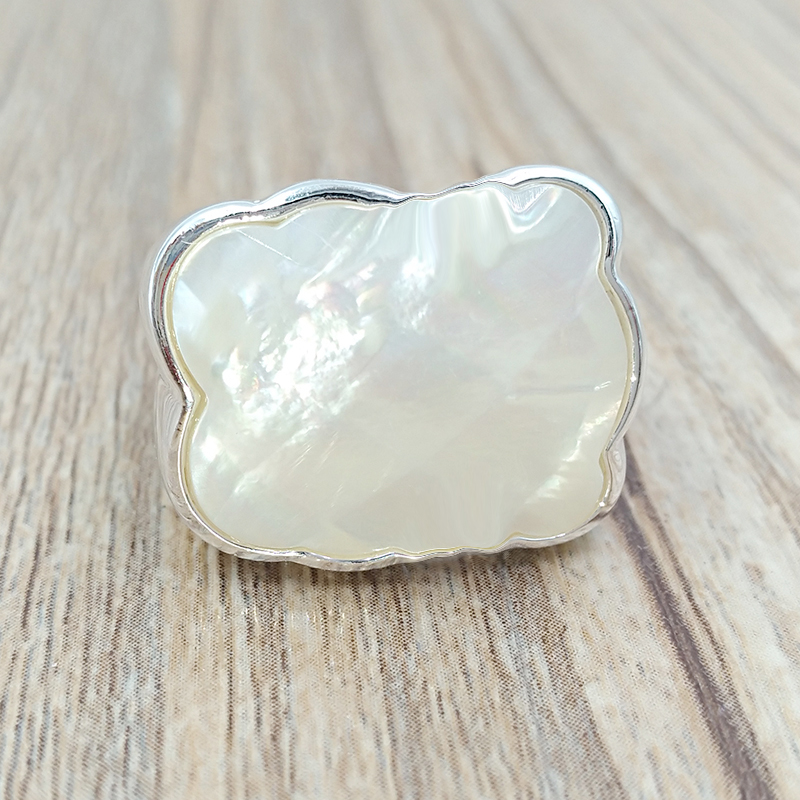 bear Jewelry 925 Sterling Silver rings Silver Color Ring With Monther-Of-Peral Fits European Jewelry Style Gift C815115500
bear Jewelry 925 Sterling Silver rings Silver Color Ring With Monther-Of-Peral Fits European Jewelry Style Gift C815115500