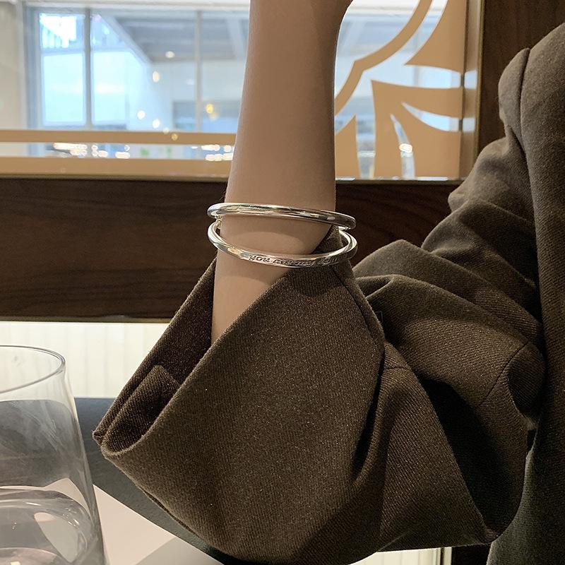 Bangle YAOLOGE 925 Sterling Silver Bracelet Simple Fashion Hip Hop Smooth Retro Trend Party Jewelry Accessories Adjustable
Bangle YAOLOGE 925 Sterling Silver Bracelet Simple Fashion Hip Hop Smooth Retro Trend Party Jewelry Accessories Adjustable