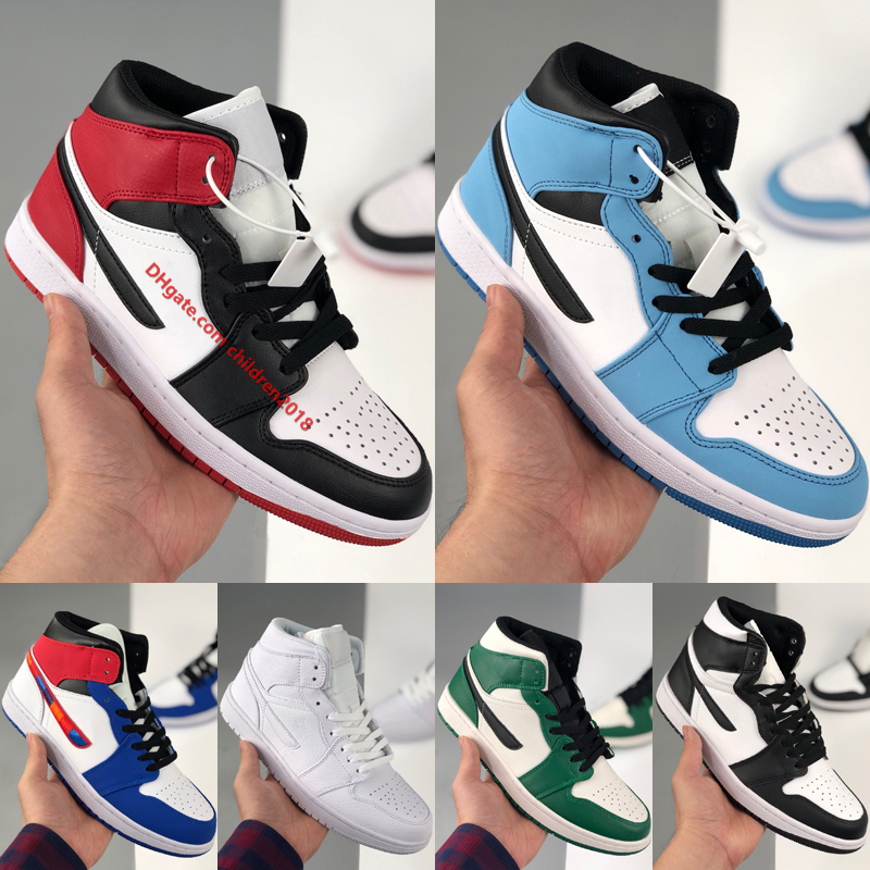 Top Jumpmans 1 1s High OG Basketball Shoes Men Women Leather Black Toe University Blue Triple White Midnight Navy Outdoor Sneakers Size 36-46
Top Jumpmans 1 1s High OG Basketball Shoes Men Women Leather Black Toe University Blue Triple White Midnight Navy Outdoor Sneakers Size 36-46