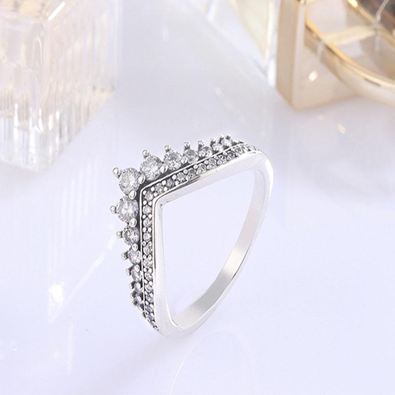 Authentic 925 Sterling Silver Pan Ring Princess Wish Crown For Women Wedding Party Gift Fashion Jewelry Cluster Rings
Authentic 925 Sterling Silver Pan Ring Princess Wish Crown For Women Wedding Party Gift Fashion Jewelry Cluster Rings