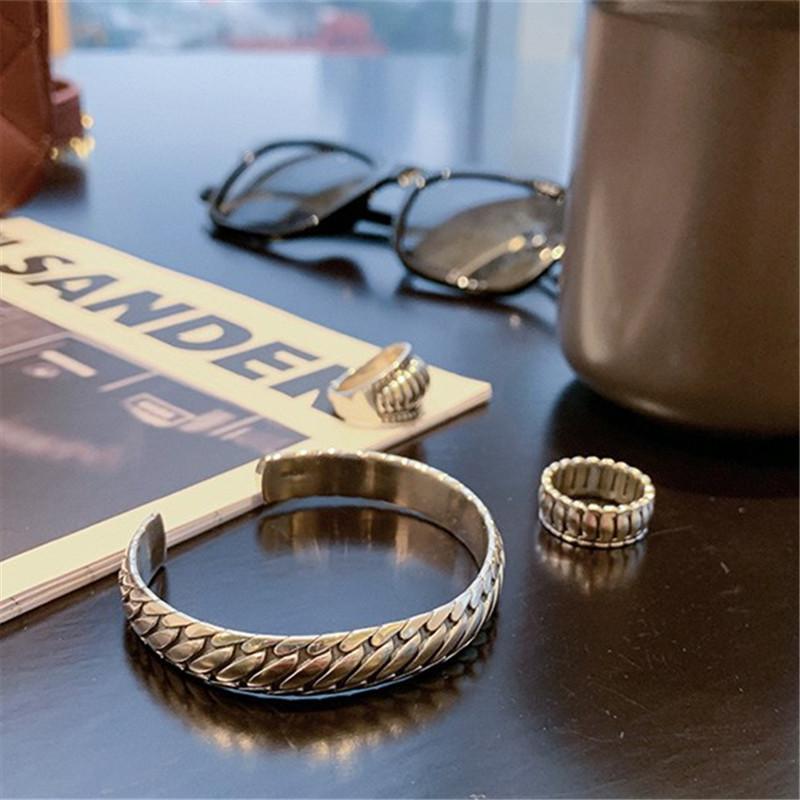 Bangle Miuoxion Retro Wide Chain Bracelet Fashion Personality Punk Party Jewelry For Women Feature Namour Charm Gift All Seasons
Bangle Miuoxion Retro Wide Chain Bracelet Fashion Personality Punk Party Jewelry For Women Feature Namour Charm Gift All Seasons