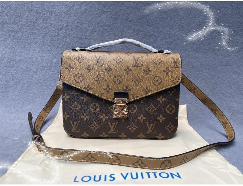 M44875 GGLVLouis
Vitton YSL
VUTTON POCHETTE METIS old flower messenger bag handbag shoulder bages retro lock crossbody packages, Customize
M44875 GGLVLouis
Vitton YSL
VUTTON POCHETTE METIS old flower messenger bag handbag shoulder bages retro lock crossbody packages, Customize
