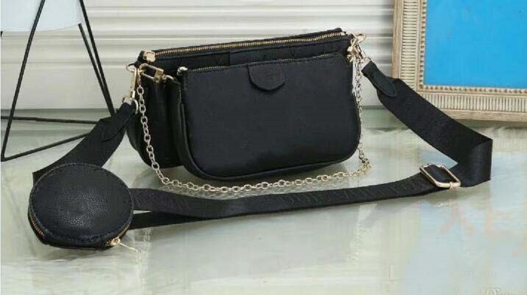 Fashionable women's three-piece designer bag printed flowers 3 in 1 chain bag leather wallet cross-body one-shoulder cross-body purse black, Black embossed
Fashionable women's three-piece designer bag printed flowers 3 in 1 chain bag leather wallet cross-body one-shoulder cross-body purse black, Black embossed