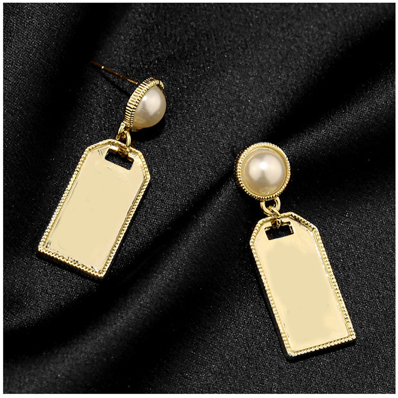 2021 Screw Back designer 18K Gold fashion Earring Jewelry love Heart brand Women Charm Earrings Stud For Woman hoop jewerly Big, Silver
2021 Screw Back designer 18K Gold fashion Earring Jewelry love Heart brand Women Charm Earrings Stud For Woman hoop jewerly Big, Silver