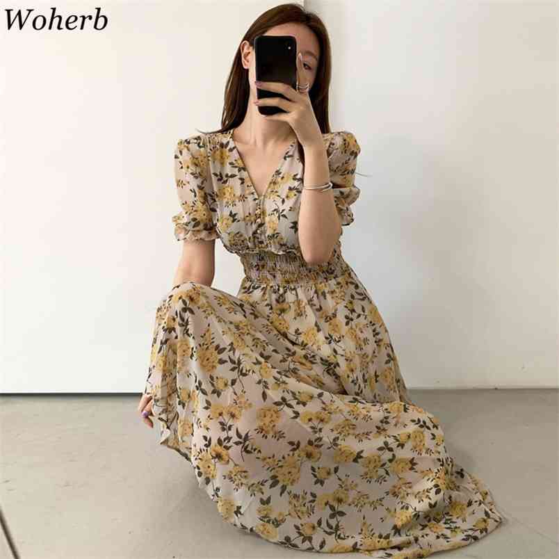 Korean Floral Printed Women Long Dress Summer Short Sleeve V-neck Dresses Vintage Elegant Ladies Vestidos 210519, Pink
Korean Floral Printed Women Long Dress Summer Short Sleeve V-neck Dresses Vintage Elegant Ladies Vestidos 210519, Pink