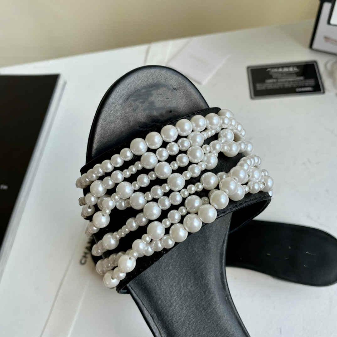 2021 summer pearl sandals beach wear open-toed slippers flat one word thick with lazy drag, Black
2021 summer pearl sandals beach wear open-toed slippers flat one word thick with lazy drag, Black