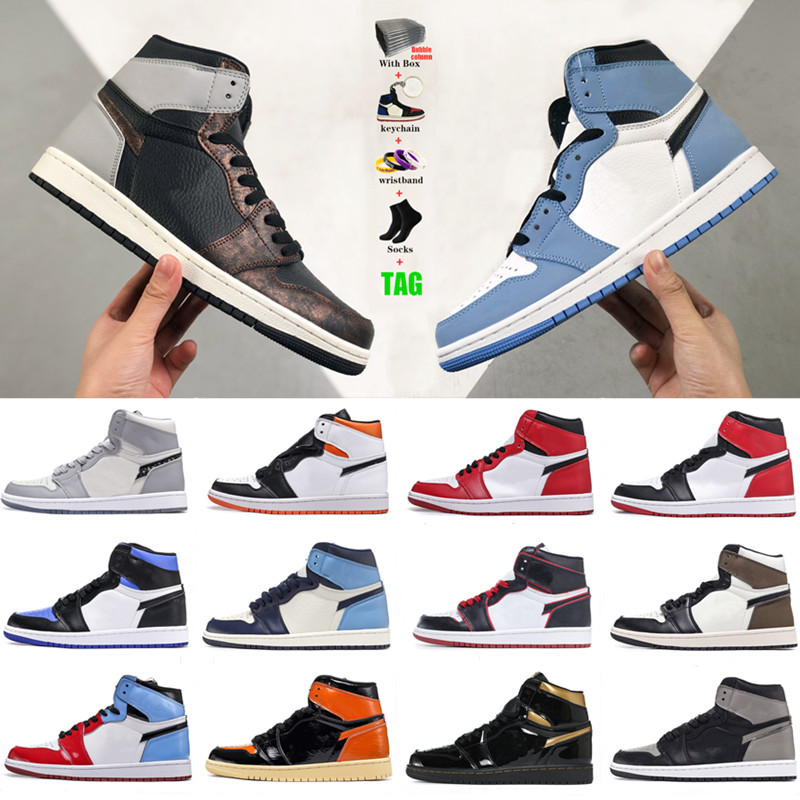 Mens 1 high OG basketball shoes 1s Heritage University Blue royal patent bred Atmosphere dark mocha Brotherhood shadow UNC twist boots men women Sneakers trainers, #50
Mens 1 high OG basketball shoes 1s Heritage University Blue royal patent bred Atmosphere dark mocha Brotherhood shadow UNC twist boots men women Sneakers trainers, #50