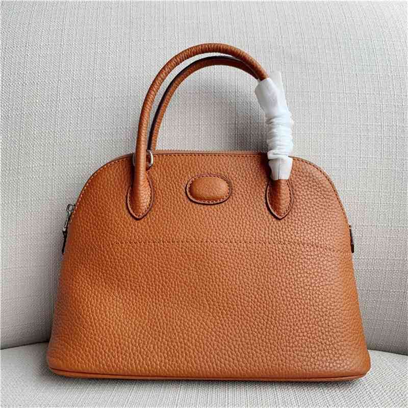 Women Luxurys Designers Bags 2021 Genuine Leather Single Retro Shell for Female and Designer Handbag Handbags Totes Crossbody Bag
Women Luxurys Designers Bags 2021 Genuine Leather Single Retro Shell for Female and Designer Handbag Handbags Totes Crossbody Bag