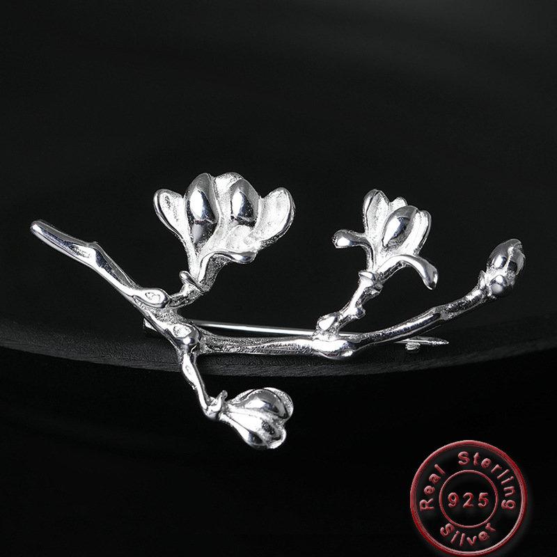 Pins, Brooches Amxiu Handmade Jewelry 925 Sterling Silver Brooch Magnolia Flower For Women Girls Scarf Buckles Clothes Hat Accessories
Pins, Brooches Amxiu Handmade Jewelry 925 Sterling Silver Brooch Magnolia Flower For Women Girls Scarf Buckles Clothes Hat Accessories