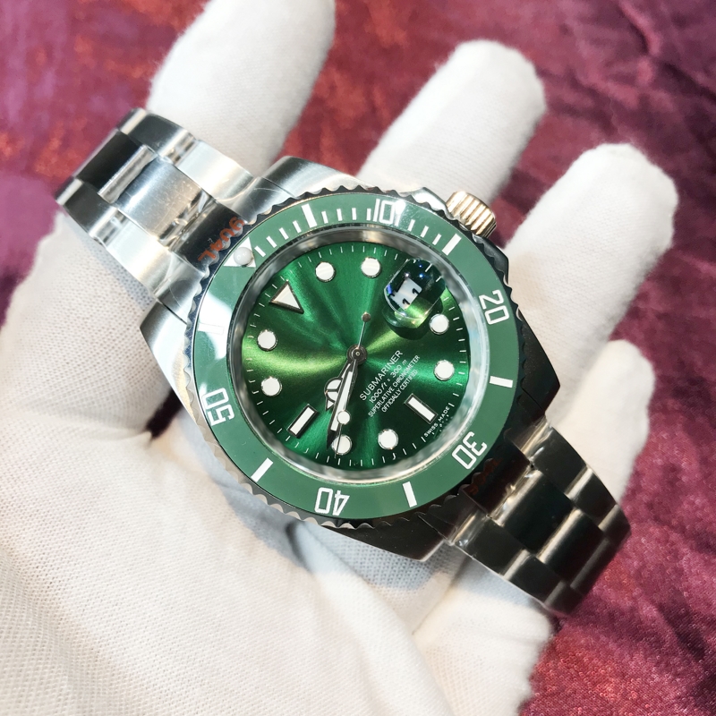 2021 Mens Watches Green dial Ceramic bezel sapphire glass Luminous Automatic 904L stainless steel waterproof wristwatches AAA+, Slivery;brown
2021 Mens Watches Green dial Ceramic bezel sapphire glass Luminous Automatic 904L stainless steel waterproof wristwatches AAA+, Slivery;brown