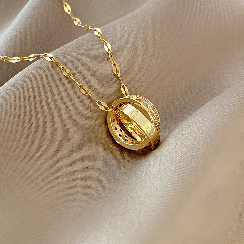 Fashion Simple Titanium Steel Necklace Female Personality Circle Zircon Pendant Cool Style Clavicle Chain
Fashion Simple Titanium Steel Necklace Female Personality Circle Zircon Pendant Cool Style Clavicle Chain