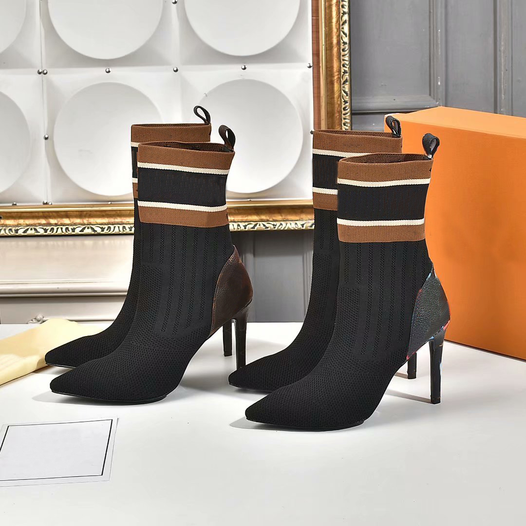 Designer women socks boots shoes ladies Knitted elastic booties letter Thick heel sexy woman shoe High heels bootis fashion lady Highs heeled, Black
Designer women socks boots shoes ladies Knitted elastic booties letter Thick heel sexy woman shoe High heels bootis fashion lady Highs heeled, Black