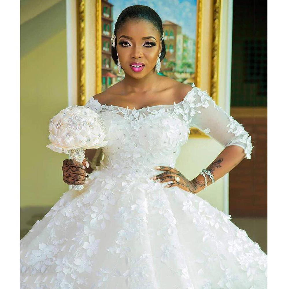 Newest African Ball Gown Wedding Dress 2021 Off The Shoulder Sheer 1/2 Long Sleeves Elegant Lace Wedding Gowns Robe De Soiree
