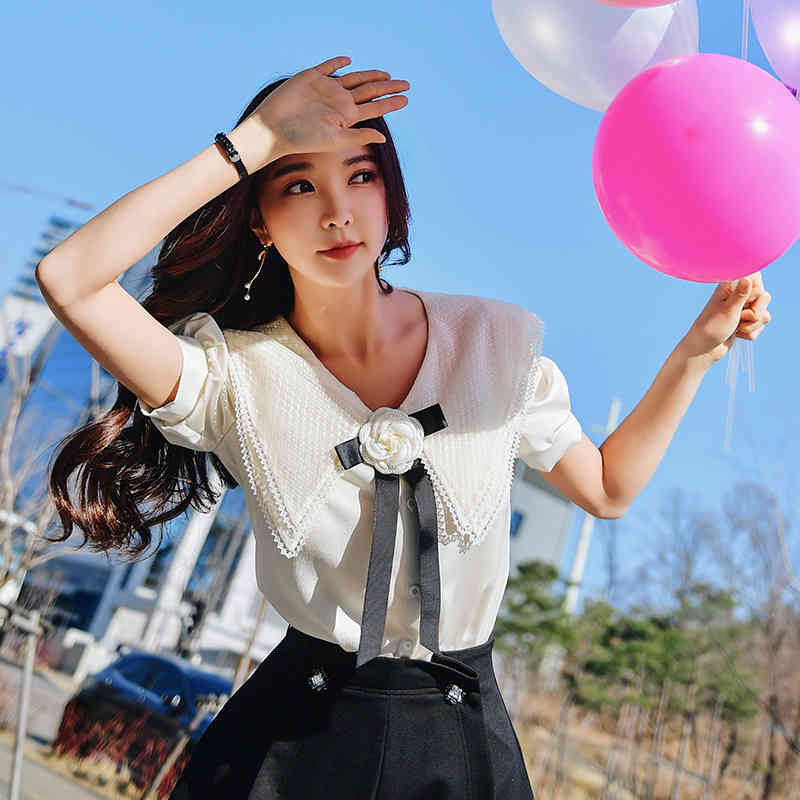 Dabuwawa Summer Sweet Turn-down Collar Blouse Women Puff Sleeve Appliques Floral Bow Solid Casual Shirts Tops Female DT1BST021 210520