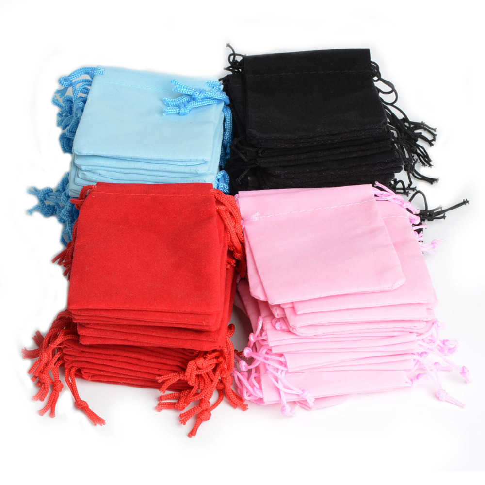 100Pcs 5x7cm Velvet Drawstring Pouch Bag Jewelry Christmas Wedding Gift s Pouches Packaging sachet bonbon zakjes 211013
