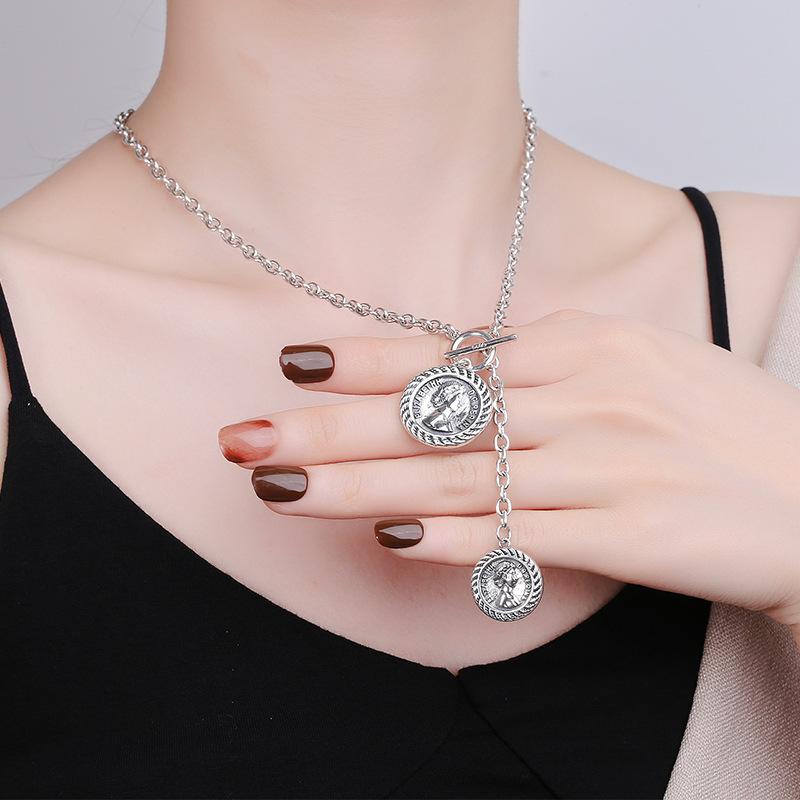 Chokers S925 Sterling Silver Vintage Chain Coin Double-sided Distressed Pendant High-end Men's And Women's Pendants Necklaces Jewelry
Chokers S925 Sterling Silver Vintage Chain Coin Double-sided Distressed Pendant High-end Men's And Women's Pendants Necklaces Jewelry