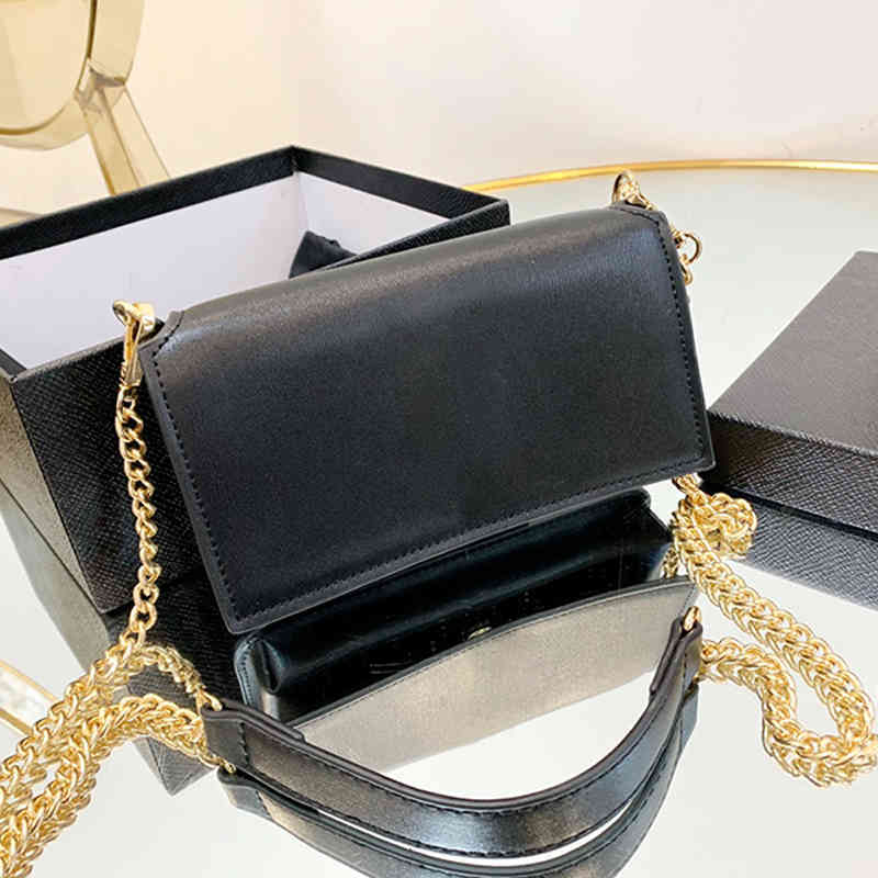 Waist Bags purses handbags Unisex chest chain fashion nice style Wallets Credit card package Clutch Crossbody messenger backpack Holder saddle Mezzanine, Black
Waist Bags purses handbags Unisex chest chain fashion nice style Wallets Credit card package Clutch Crossbody messenger backpack Holder saddle Mezzanine, Black