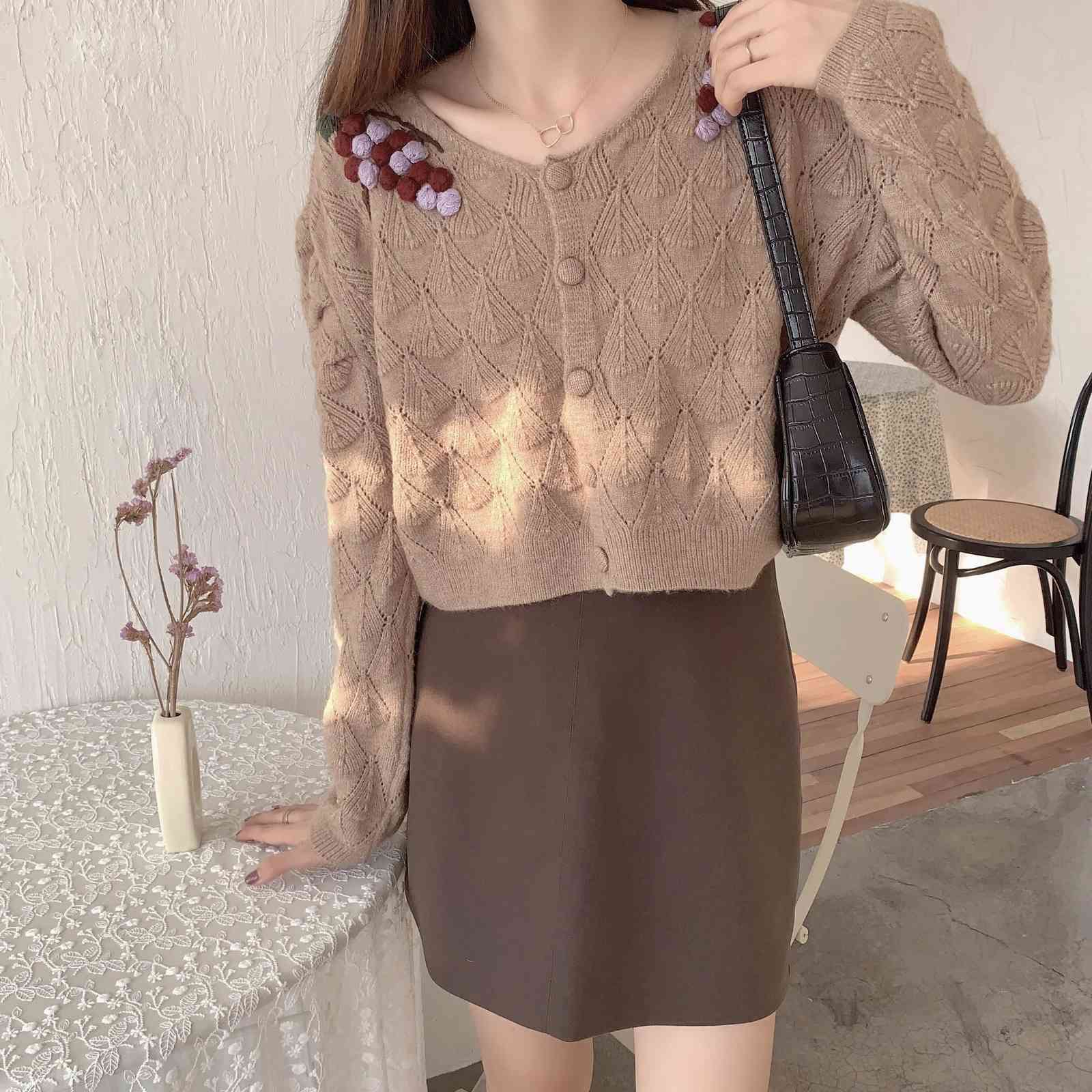 OL Cardigan Coat Autumn Winter Sweater Women Elegant Single-breasted Grape Embroidery Puff Sleeve Knitted Tops 210421