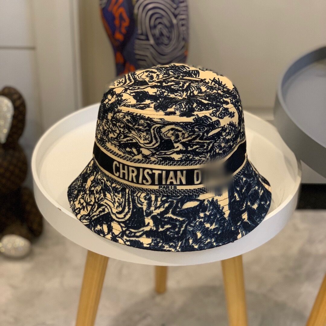 2021 men designer bucket hat hip hop pattern printed mens designers sun hats for travelling high quality fashion women luxury casquette, Blue;gray
2021 men designer bucket hat hip hop pattern printed mens designers sun hats for travelling high quality fashion women luxury casquette, Blue;gray