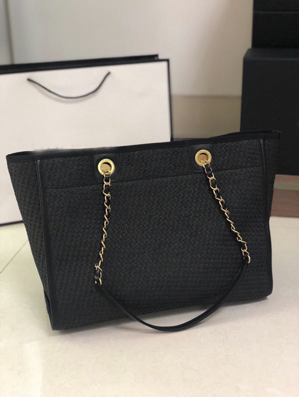 Women's genuine leather bag 7a high quality cowhide handbag classic fashion leisure retro business entertainment with long strap 3868
Women's genuine leather bag 7a high quality cowhide handbag classic fashion leisure retro business entertainment with long strap 3868