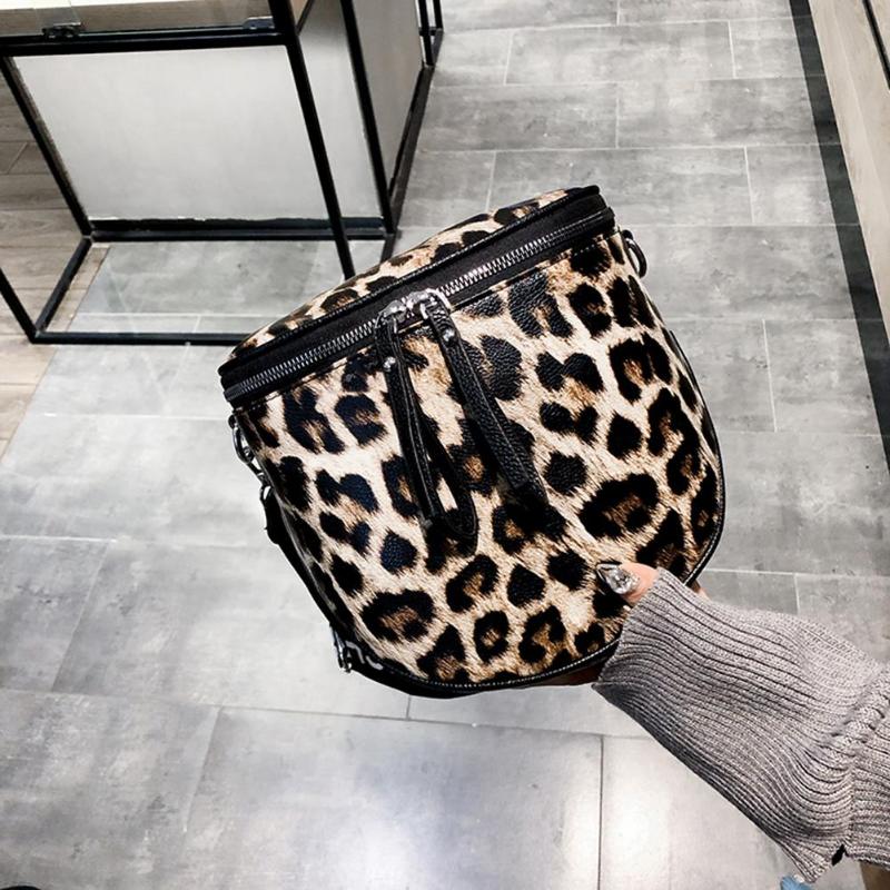 Leopard Print Bucket Womems Bag Pu Leather Crossbody Bags Messenger Bags 2021 Female Shoulder Handbag Crossbody Bag
Leopard Print Bucket Womems Bag Pu Leather Crossbody Bags Messenger Bags 2021 Female Shoulder Handbag Crossbody Bag
