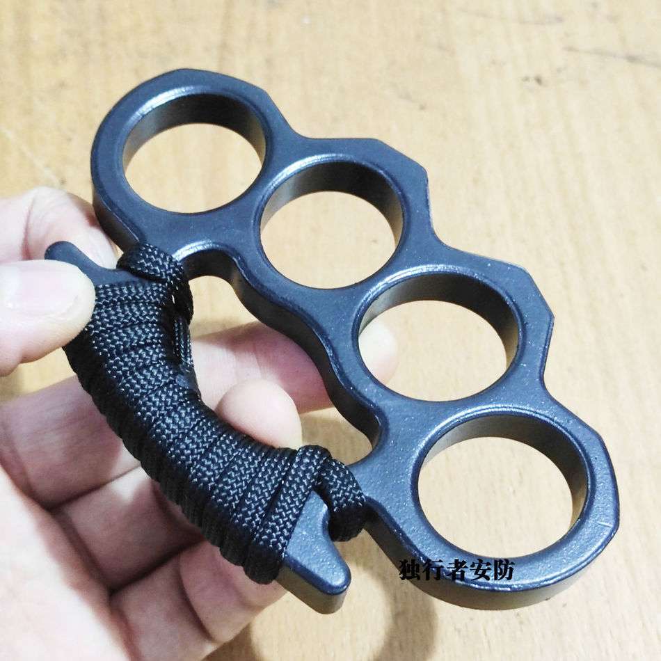 Defense Wepon Self Wolf Window Breaker One Finger Fist Button Tiger Vehicle Mounted Escape Device Camping Two Buttons Double 74BA
Defense Wepon Self Wolf Window Breaker One Finger Fist Button Tiger Vehicle Mounted Escape Device Camping Two Buttons Double 74BA