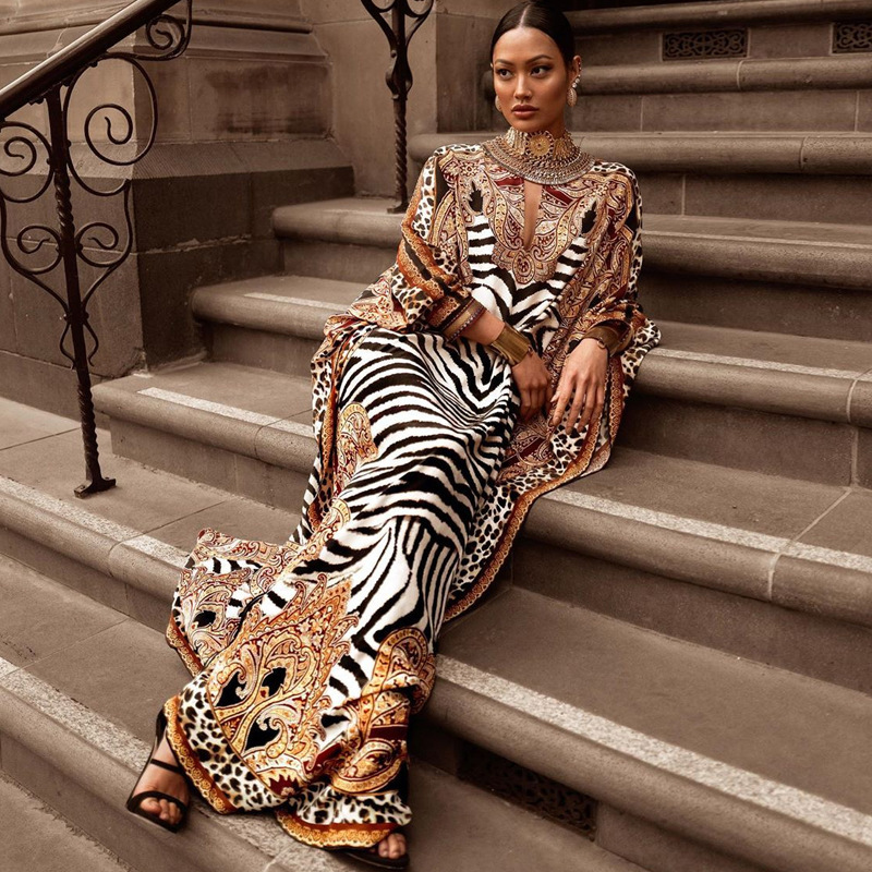 African Dresses for Women Plus Size Zebra Printed Dashiki Elegant Ladies Gown Muslim Abaya Kaftan Bat Sleeve V-neck Robes 210408
