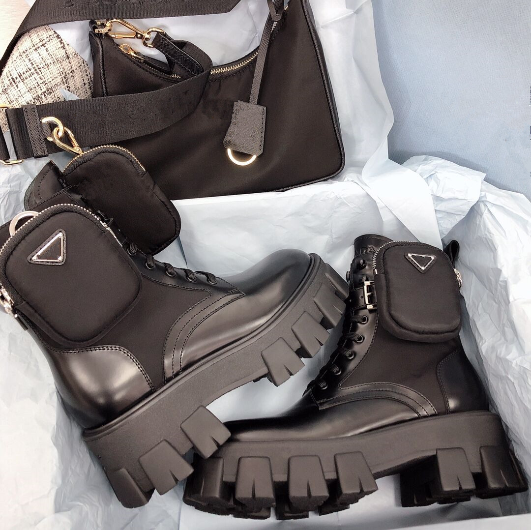 Top Quality Designer Boots Classic Non-Slip Rois Martin Shoes Nylon Military Desert Combat Short Booties Leather Lining Removable Pouch for Women Outdoor With Box88, Black
Top Quality Designer Boots Classic Non-Slip Rois Martin Shoes Nylon Military Desert Combat Short Booties Leather Lining Removable Pouch for Women Outdoor With Box88, Black