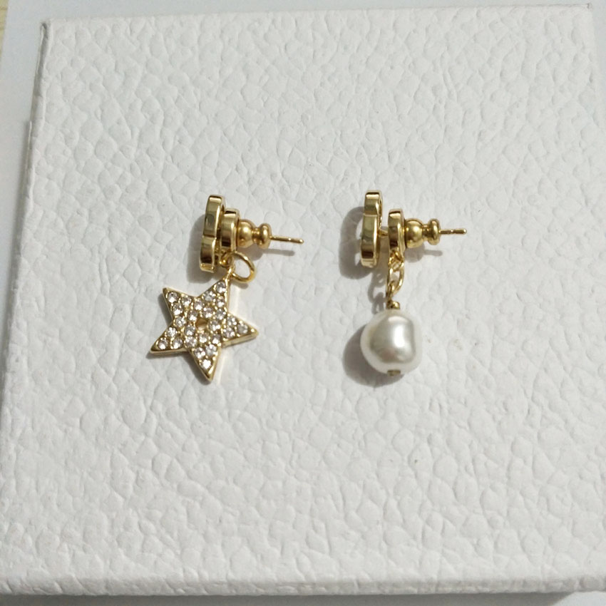 Fashion Brand Star Pearl Dangle Drop Earrings Luxury Designer Gold Letter Charm Ear Stud For Lady Women Bride Party Wedding Lovers Gift Enga, Silver
Fashion Brand Star Pearl Dangle Drop Earrings Luxury Designer Gold Letter Charm Ear Stud For Lady Women Bride Party Wedding Lovers Gift Enga, Silver