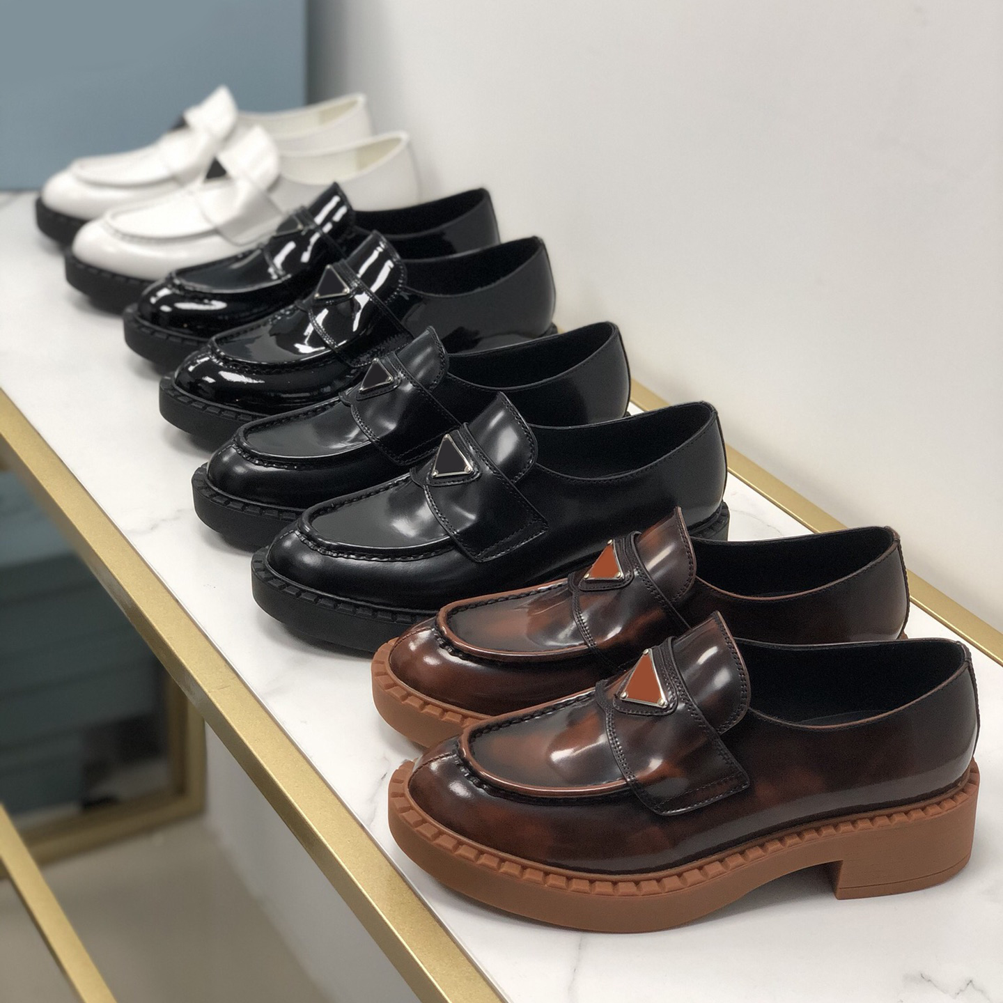 2021 Spring Latest Women Luxury Designer Dress Shoes Fashion Platform Retro Loafers Classic Round Toe Leather Shoe Size 35-40 Q-64, Link product:#2
2021 Spring Latest Women Luxury Designer Dress Shoes Fashion Platform Retro Loafers Classic Round Toe Leather Shoe Size 35-40 Q-64, Link product:#2