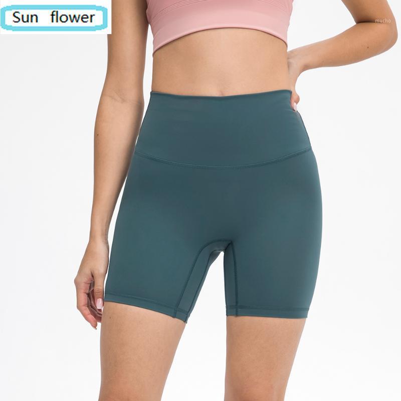 Flower CLASSIC 3.0 No Camel Toe Workout Training Yoga Shorts Women Buttery Soft High Rise Sport Athletic Fitness Gym 6" Outfit, Black
Flower CLASSIC 3.0 No Camel Toe Workout Training Yoga Shorts Women Buttery Soft High Rise Sport Athletic Fitness Gym 6" Outfit, Black