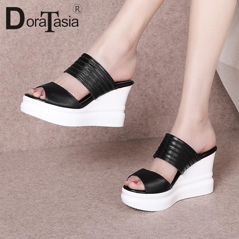 Slippers DORATASIA 2021 Brand Solid High Quality Women Heels Platform Cow Leather Wedges Shoes Woman, Black
Slippers DORATASIA 2021 Brand Solid High Quality Women Heels Platform Cow Leather Wedges Shoes Woman, Black