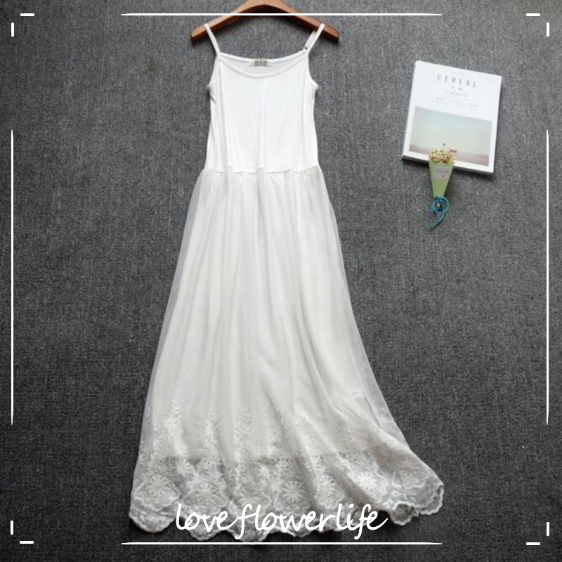 Sexy Dress Spaghetti Strap Patchwork Mesh Embroidery Long Dress Women Modal Mesh Lace Dress Summer Party Dresses Vestidos 210521, White strap
Sexy Dress Spaghetti Strap Patchwork Mesh Embroidery Long Dress Women Modal Mesh Lace Dress Summer Party Dresses Vestidos 210521, White strap