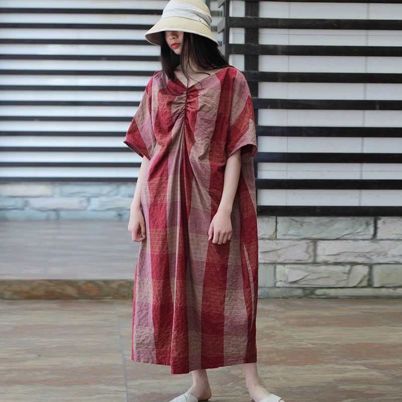 Johnature Summer Cotton Linen Retro Fashion Plaid V-neck Half Sleeve Dresses Loose Comfortable Women Plus Size Dress 210521, Red
Johnature Summer Cotton Linen Retro Fashion Plaid V-neck Half Sleeve Dresses Loose Comfortable Women Plus Size Dress 210521, Red