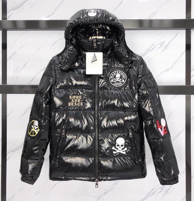 MON Top Quality Classic Brand Mens White Duck Downs Down Jacket Parkas Fashion Luxury Designer Man Womens Couples Puffer Coat Winter Warm Outdoor Outwear Coats, Black
MON Top Quality Classic Brand Mens White Duck Downs Down Jacket Parkas Fashion Luxury Designer Man Womens Couples Puffer Coat Winter Warm Outdoor Outwear Coats, Black