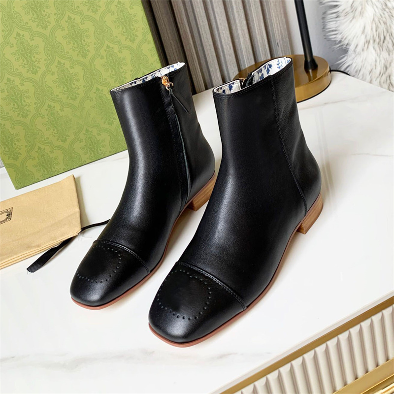 Luxury Designer Boots Double G Splicing Leather Shoes Autumn Winter Martin Boot Ladies Ankle Cowskin Shoe Fashion Camfort Booties With Box
Luxury Designer Boots Double G Splicing Leather Shoes Autumn Winter Martin Boot Ladies Ankle Cowskin Shoe Fashion Camfort Booties With Box